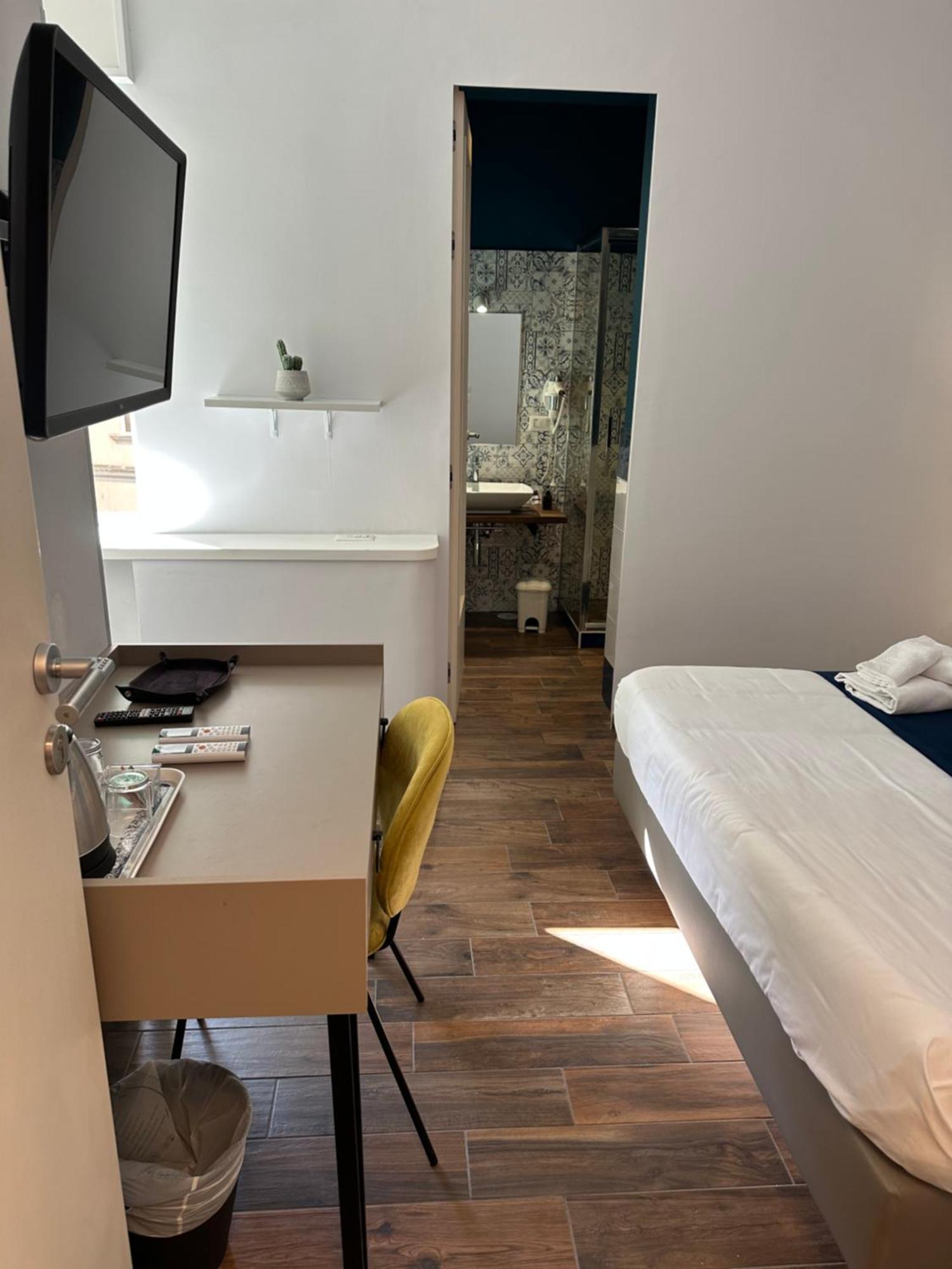 Hotiday Room Collection - Napoli Botanique Dış mekan fotoğraf