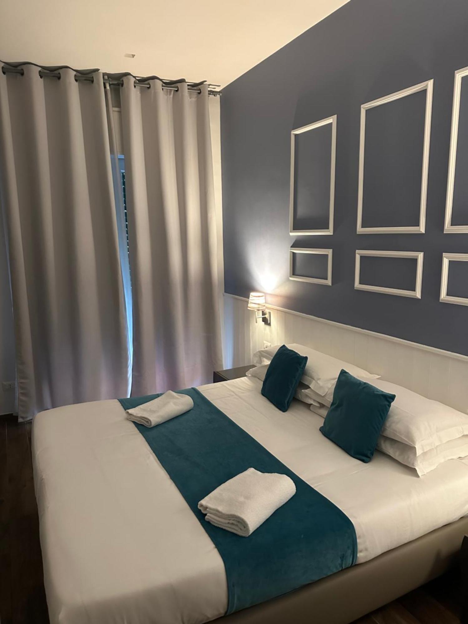 Hotiday Room Collection - Napoli Botanique Dış mekan fotoğraf